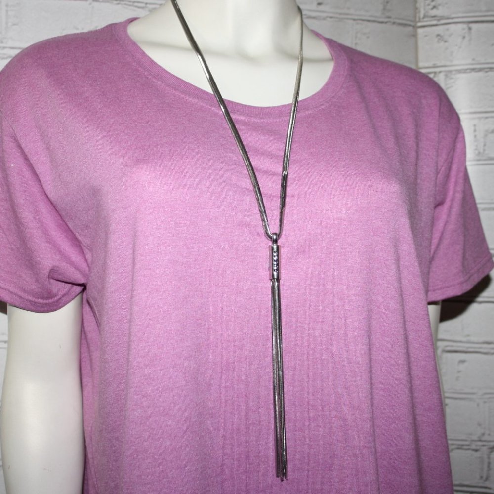 Beautiful silver Guess necklace with 7" drop 28-30"